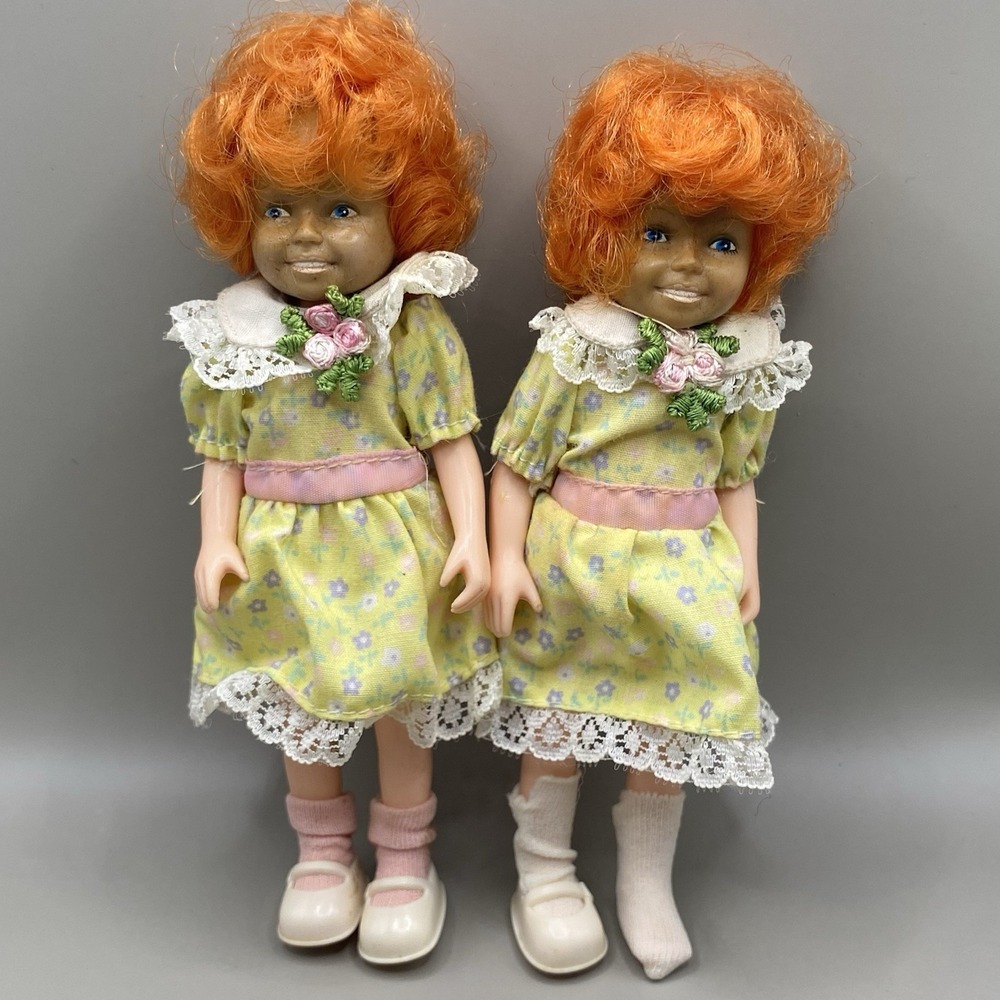 Lot of 2 Little Orphan Annie 6" Doll By Knickerbocker Figure Vintage 1982